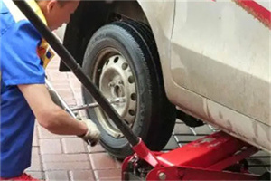 都兰附近拖车24小时服务热线电话